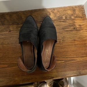Free people flats